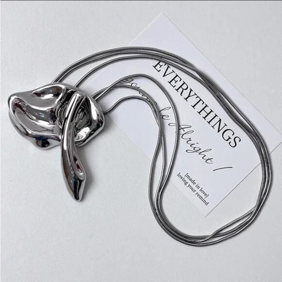 Silver Geometric Handmade Creative Design Necklace Party Event - Picture 10 of 13